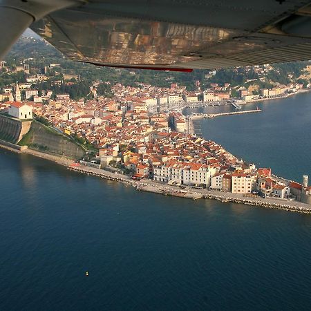 Apartma Mery Piran Buitenkant foto