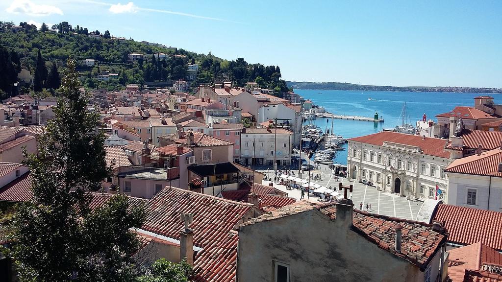 Apartma Mery Piran Buitenkant foto